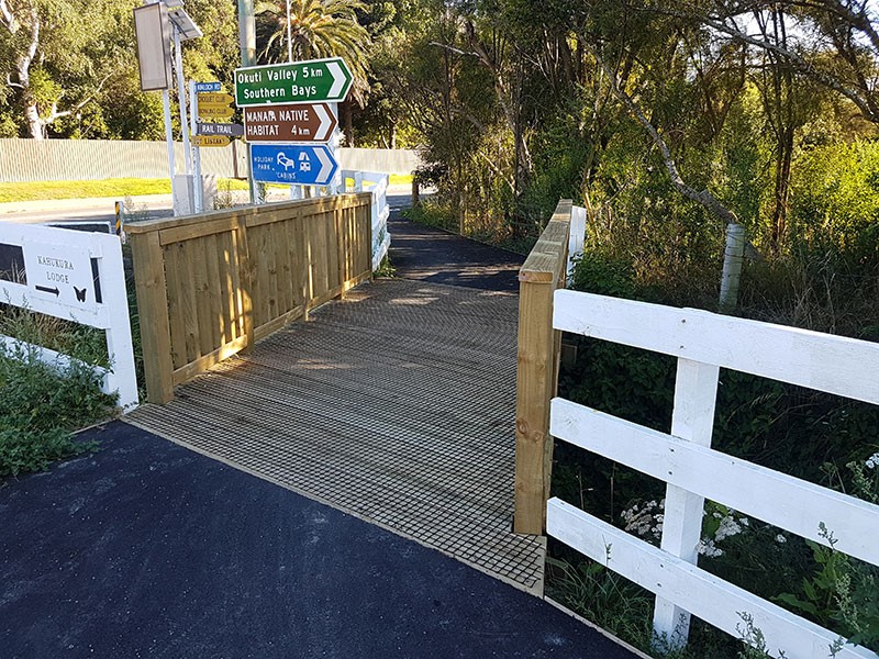 Formfour Wairewa stream cycleway and pedestrian timber bridge
